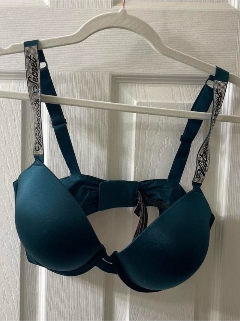 Victoria’s Secret Very Sexy Rhinestone Strap Push Up Bra Size 36DD